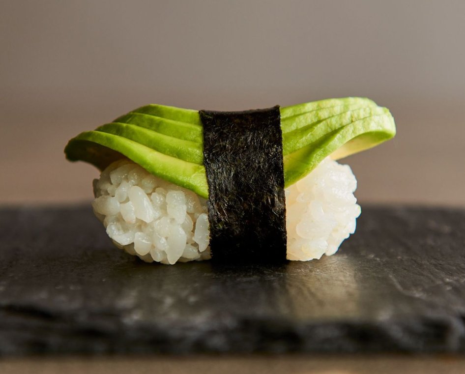 Nigiri Aguacate