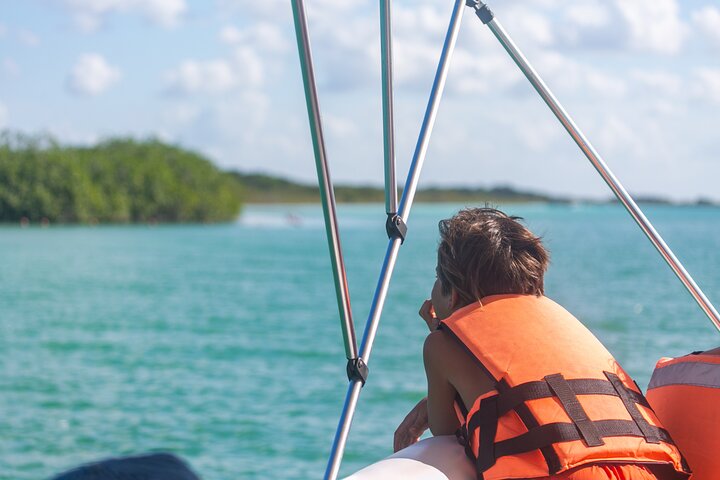 Bacalar 101- Tour Privado a la Laguna de los 7 Colores
