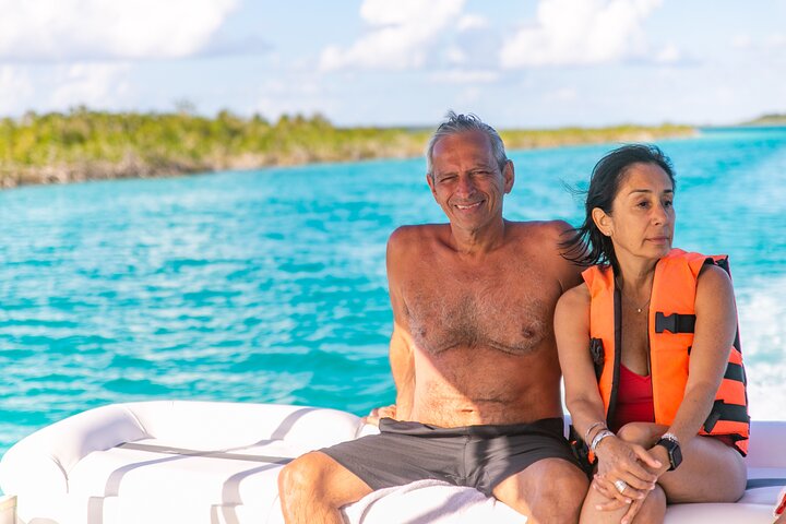 Bacalar 101- Tour Privado a la Laguna de los 7 Colores