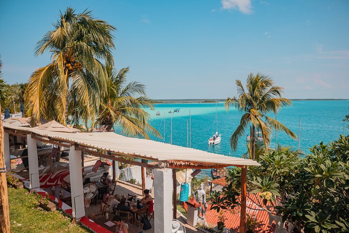 Passeio de Pontão pela Lagoa de Bacalar + Caiaque